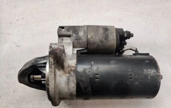 Audi A6 S6 C5 4B Starter motor 0001109041