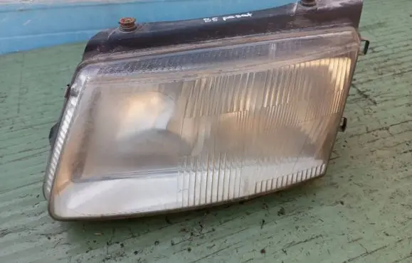 Audi A4 S4 B5 8D Headlight/headlamp