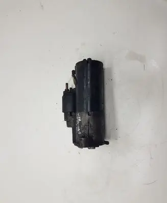Volkswagen PASSAT B5.5 Starter motor 068911024H