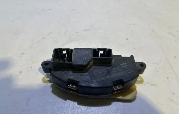 Dodge Challenger Heater blower motor/fan resistor CV378002 5HL01126606