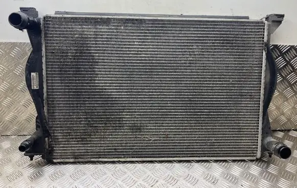 Audi A6 S6 C6 4F Coolant radiator