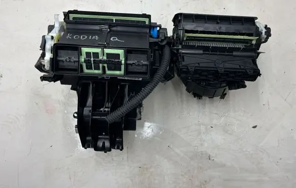Skoda Kodiaq Interior heater climate box assembly 5Q1816005AD