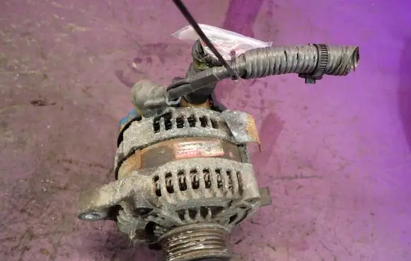 Toyota Corolla E120 E130 Generator/alternator 27060-27070