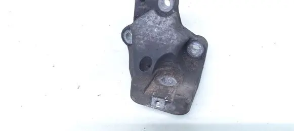 Volvo V70 Engine mounting bracket 30741567