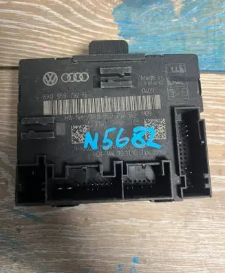 Audi A1 Door control unit/module 8X0959792B