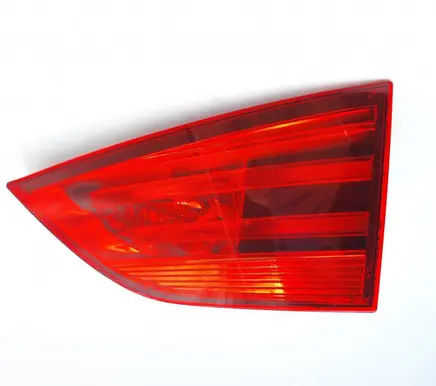 Tailgate rear/tail lights