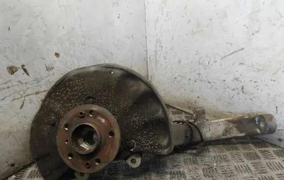 Mercedes-Benz GLE (W166 - C292) Front wheel hub 16609 A1664211394