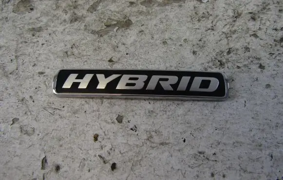 Ford Kuga III Manufacturers badge/model letters LB5B16703AA
