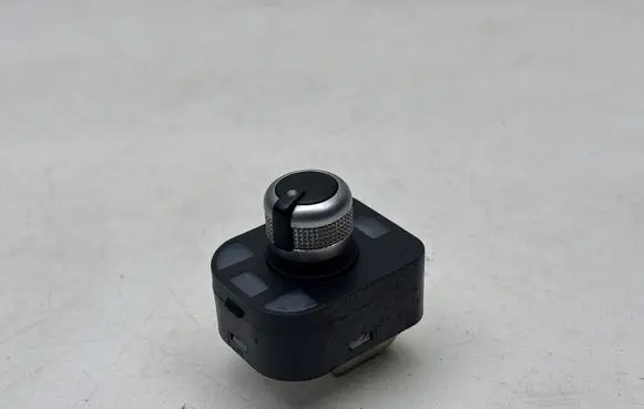 Audi A6 S6 C6 4F Wing mirror switch 4F0959565A