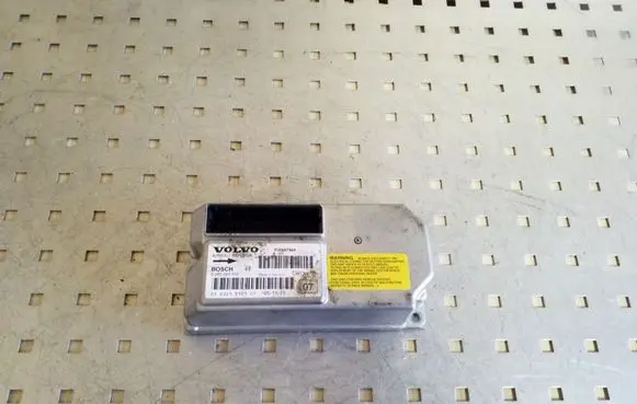 Volvo XC70 Airbag control unit/module P30667469