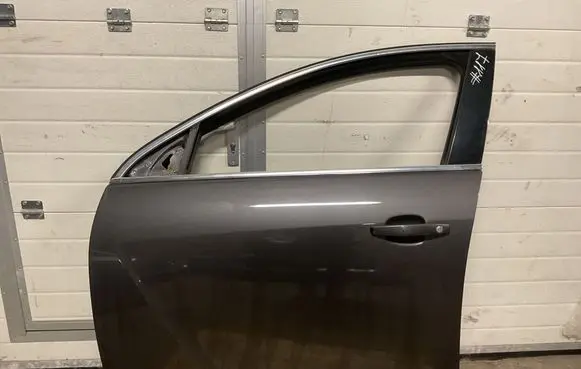 Opel Insignia A Front door