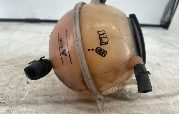 Audi TT TTS Mk2 Coolant expansion tank/reservoir 1K0121407A