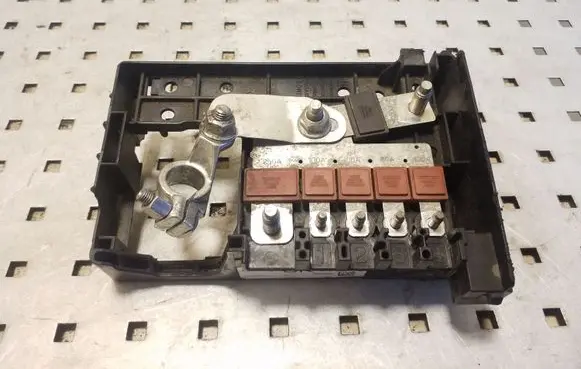 Opel Zafira C Fuse module 13368492 365927271