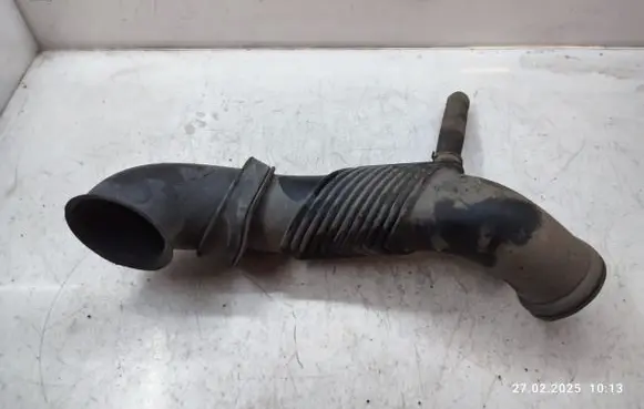 Audi Q7 4L Air intake duct part 7L6129609