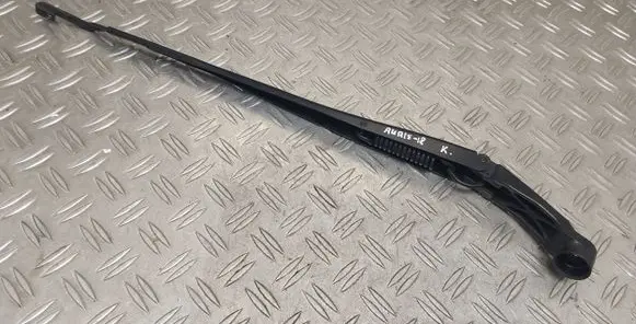 Toyota Auris E180 Front wiper blade arm