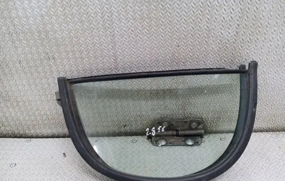 Rear vent window glass