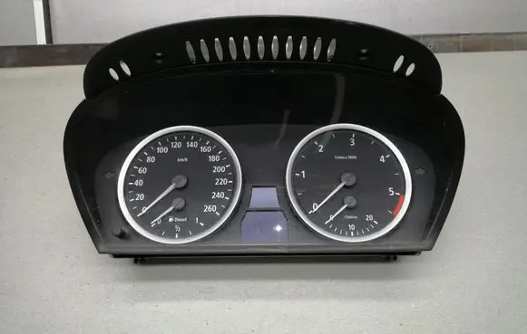 BMW 5 E60 E61 Speedometer (instrument cluster) 9135253 62119135253