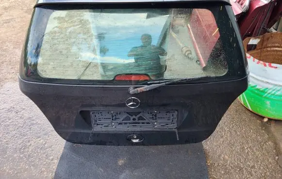 Mercedes-Benz A W168 Tailgate/trunk/boot lid 43R001057 DOT27M23102AS2
