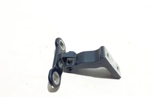 Volvo XC60 Rear door lower hinge 31424589