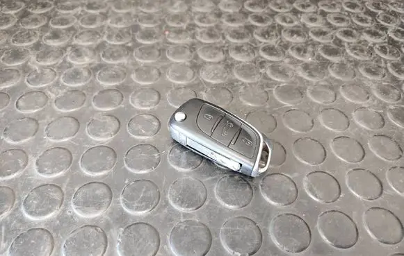 Ignition key/card