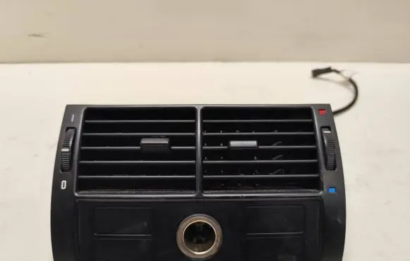BMW X5 E53 Rear air vent grill 8370911 8370910 8409081