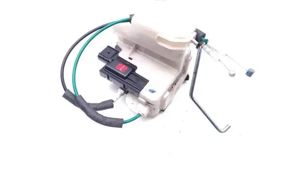Hyundai i10 Rear door lock 81420-B9020