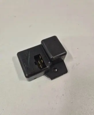 Subaru Forester SG Window wiper relay 3300120517