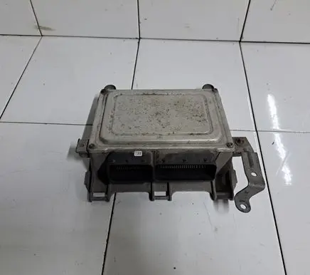 Mercedes-Benz A W169 Engine control unit/module A2661534179 A0014460340