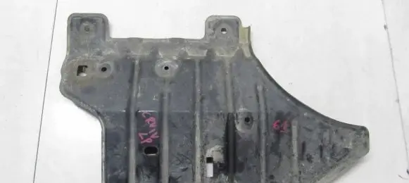 Honda CR-V Engine splash shield/under tray
