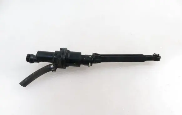 Peugeot 207 Clutch master cylinder 9680155480