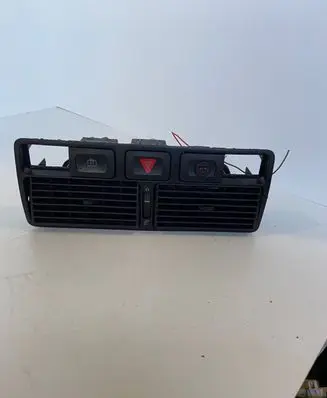 Volkswagen Golf IV Dash center air vent grill 1J0819736C 1J0819728C