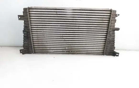 Opel Zafira B Intercooler radiator 13223395