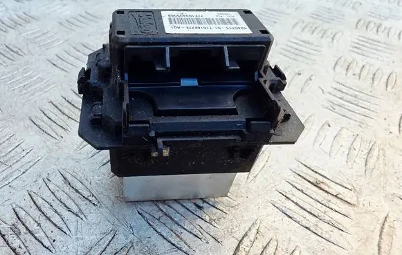 Mini Cooper Countryman R60 Heater blower motor/fan resistor 9240713