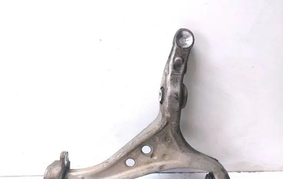 Front lower control arm/wishbone