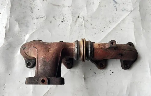 Toyota Land Cruiser (J120) Exhaust manifold