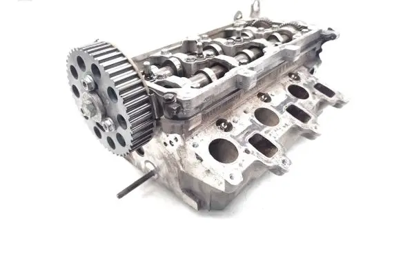 Volkswagen Polo V 6R Engine head 03P103373 03P103286