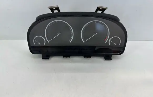 BMW 5 F10 F11 Speedometer (instrument cluster) 9311651