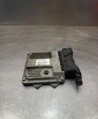 Ford Ka Engine control unit/module 51847810 7160019301 7LSV413BI