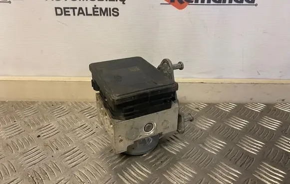 Mercedes-Benz C W205 ABS Pump A2534310200 10022008734
