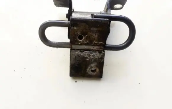 Audi A4 S4 B5 8D Rear door lower hinge 4A0833411C
