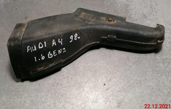 Audi A4 S4 B5 8D Air intake duct part 058129617