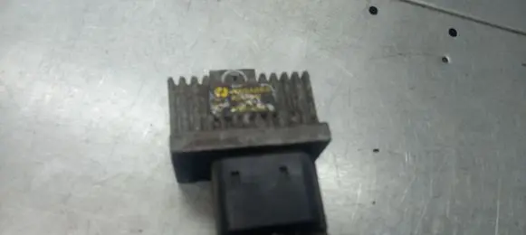 Renault Scenic I Glow plug pre-heat relay 7700115078