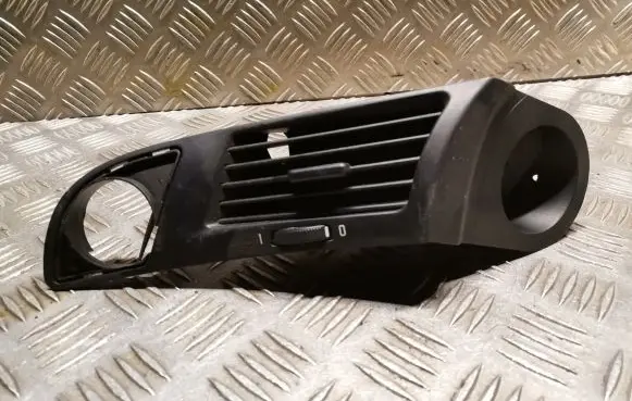 BMW 5 E39 Dashboard air vent grill cover trim 8391173