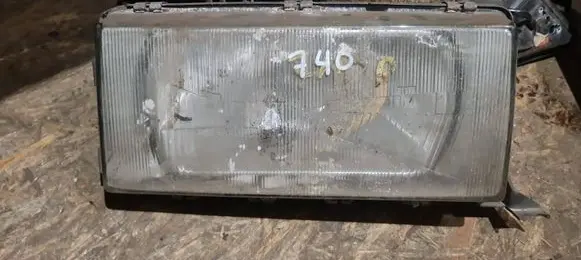 Volvo 740 Headlight/headlamp 