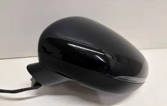 Mercedes-Benz A W177 Front door electric wing mirror 