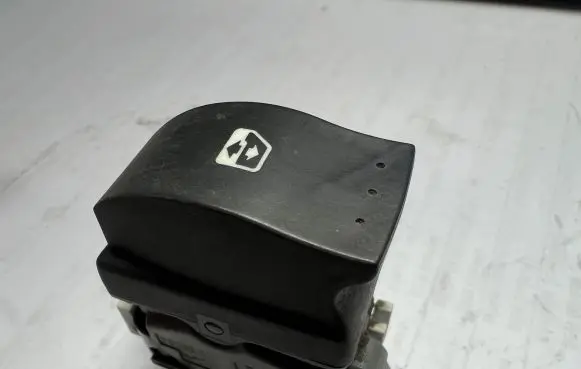 Renault Scenic II - Grand scenic II Electric window control switch 315029B 530903H 2808202