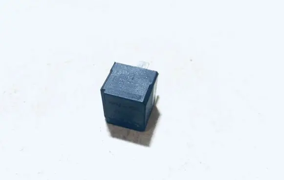 Volvo S80 Other relay 9441160 4r000779401