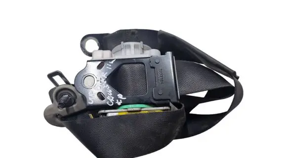 Toyota Urban Cruiser (XP110) Front seatbelt 1046749 097NN2 CB033