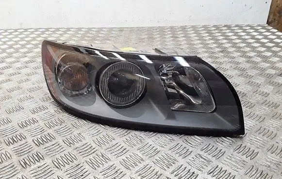 Volvo S40, V40 Headlight/headlamp 30698886