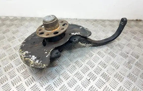 Mercedes-Benz SL R230 Front wheel hub A2303300325 2303300325